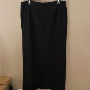 Apostrophe essentials skirt